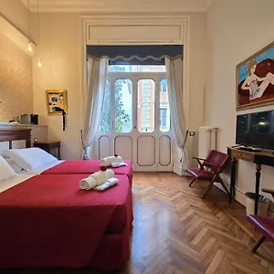 Domus Monamì Luxury 2*, Roma Italia